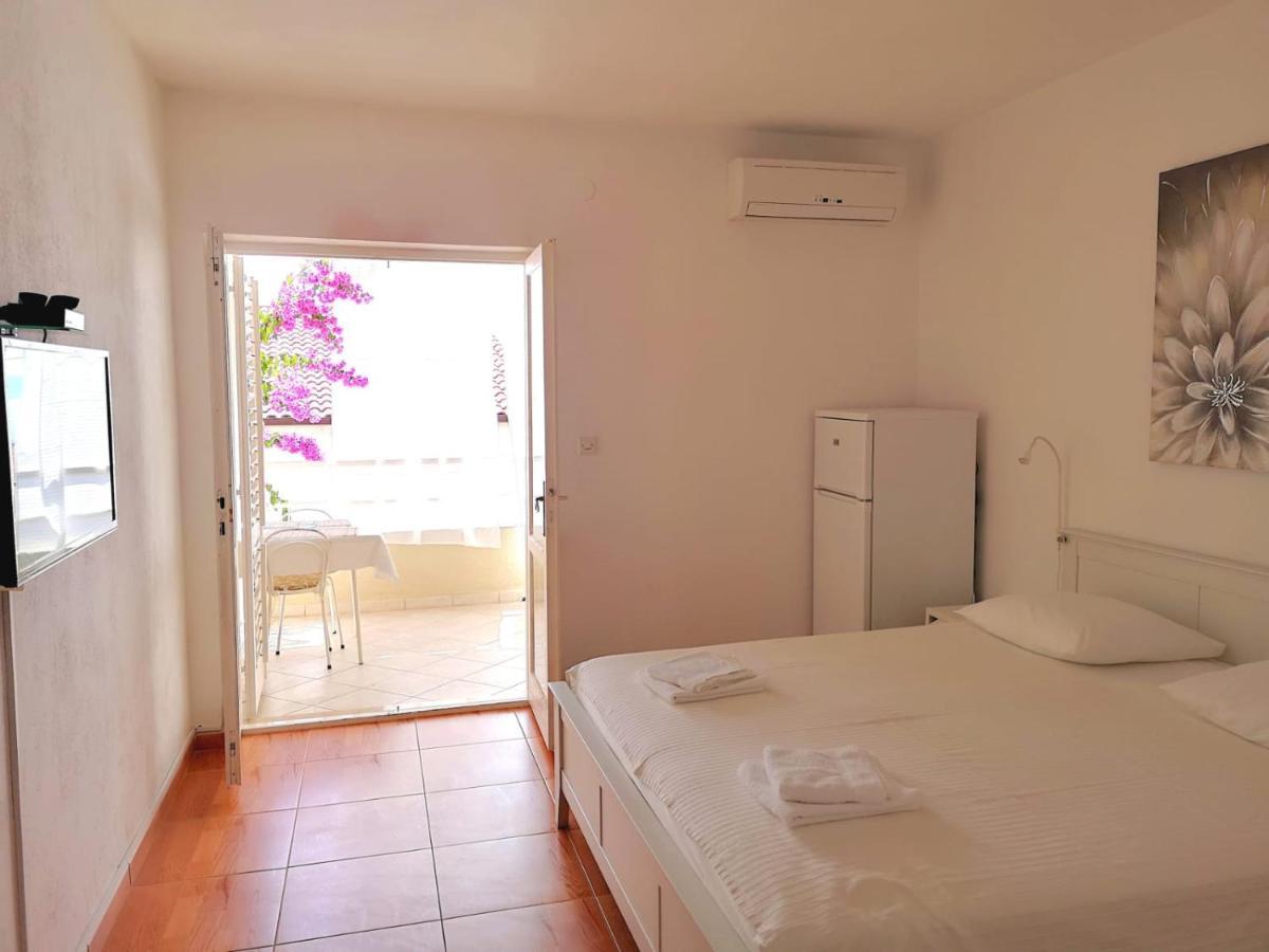 Angela Apartment Makarska