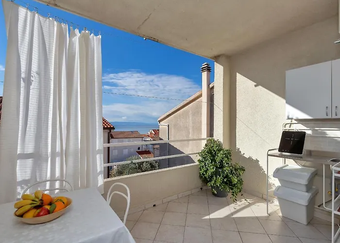 Apartments Angela Makarska